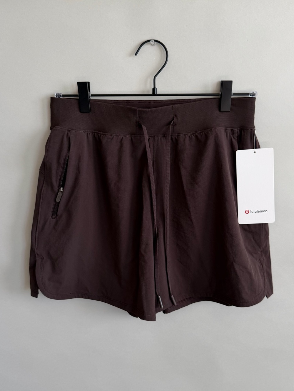 LULULEMON License to Train High Rise Short 4” in Espresso - Picture 5 of 13